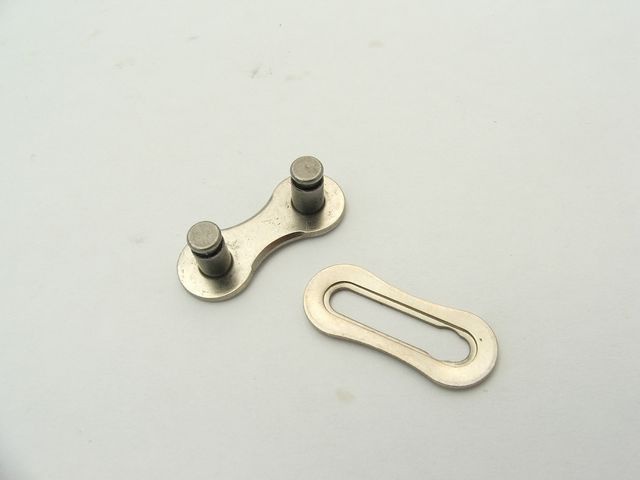Hornyos patentszem 1/2”x3/32” Hornyos patentszem 1/2”x3/32”