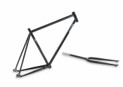 CSEPEL ROYAL 3* 2017 FÉRFI VÁZ SZETT 28" CSEPEL ROYAL 3* 2017 FÉRFI VÁZ SZETT 28"